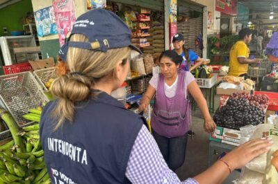 Sobreprecio de arroz y víveres en Los Ríos