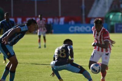 Técnico U. salva empate 3-3 ante El Nacional