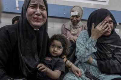 Los heridos del hospital Al-Ahli fueron llevados a otra clínica cercana en Gaza.( GETTY IMAGES )