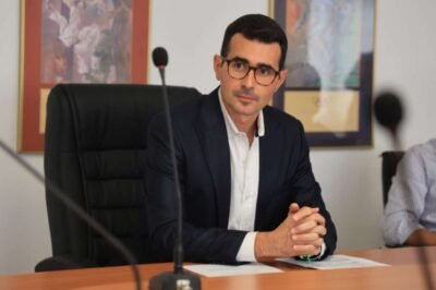 El ministerio del Deporte, Andrés Guschmer, se pronunció sobre el caso Barcelona. Foto: Ministerio del Deporte.