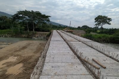 Nuevo puente de la Parroquia Chacarita logra un gran avance
