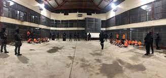 Siete presos considerados de alta peligrosidad fueron trasladados a la cárcel La Roca